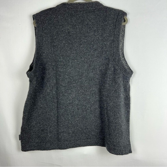Woolrich men’s wool sweater vest - Picture 8 of 8